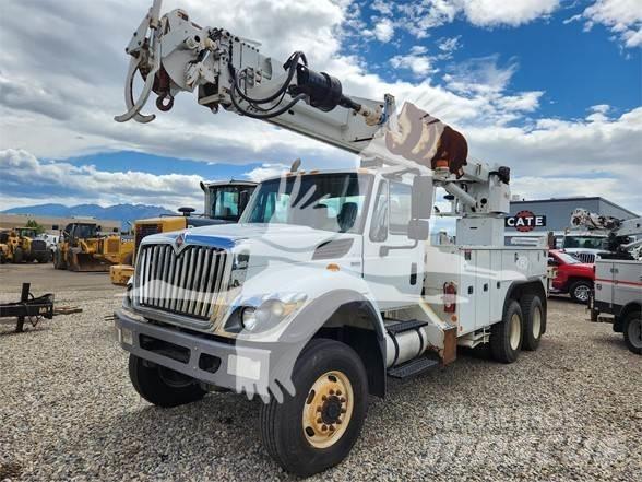 Altec D3060BTR المنصات الهوائية المثبتة على شاحنة