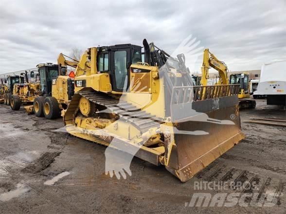 CAT D6T LGP بلدوزرات مجنزرة