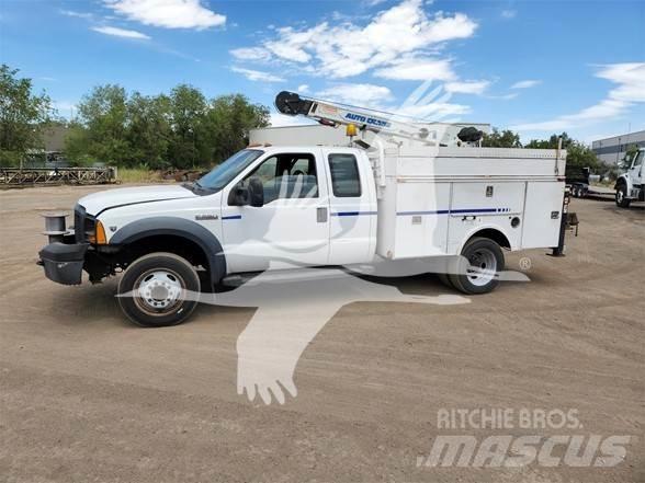 Ford F550 XL أخرى