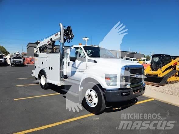 Ford F750 SD أخرى