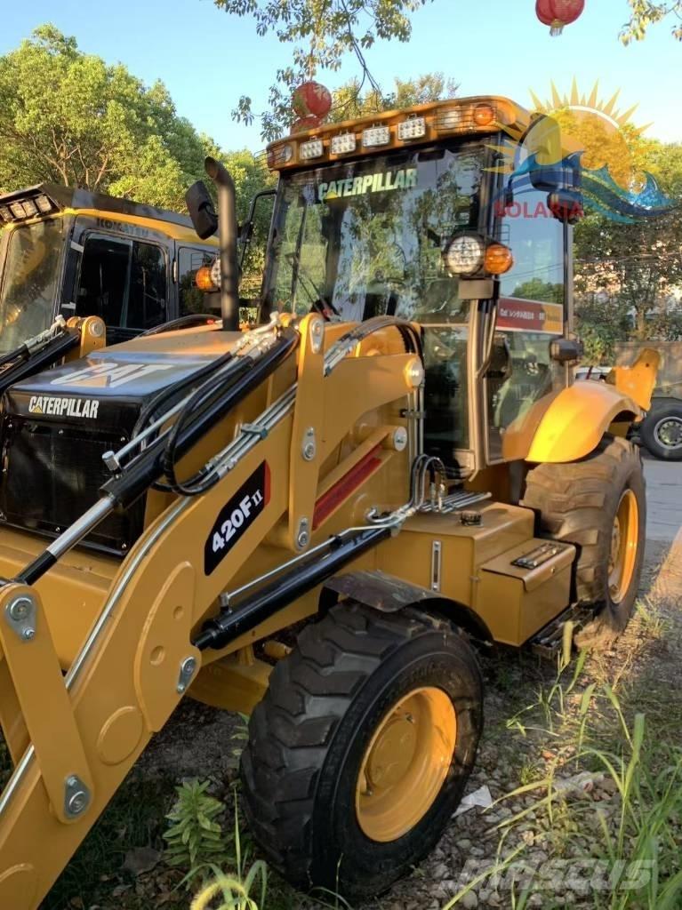 CAT 420 F لوادر ذات جرافات عكسية