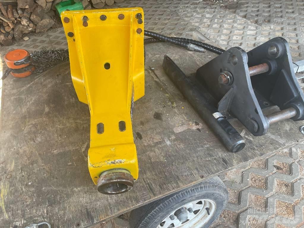 Atlas Copco SB 300 مطارق / كسارات