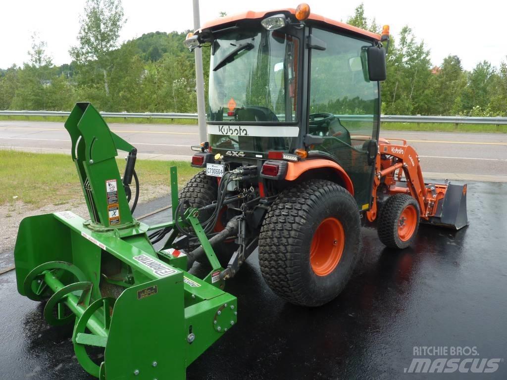 Kubota B 2650 جرارات مدمجة