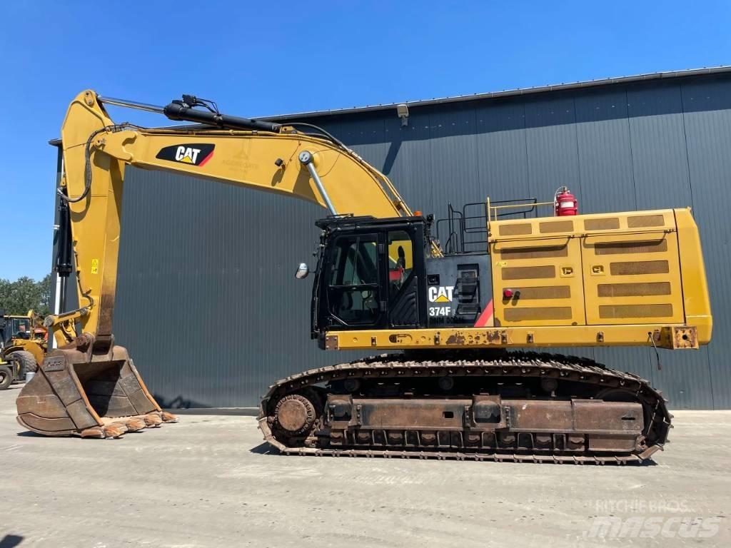 CAT 374F L حفارات زحافة
