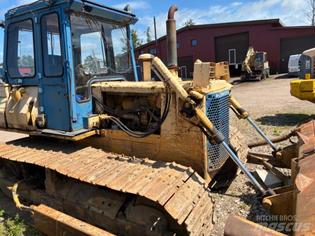 Komatsu D 41 P-3 بلدوزرات مجنزرة