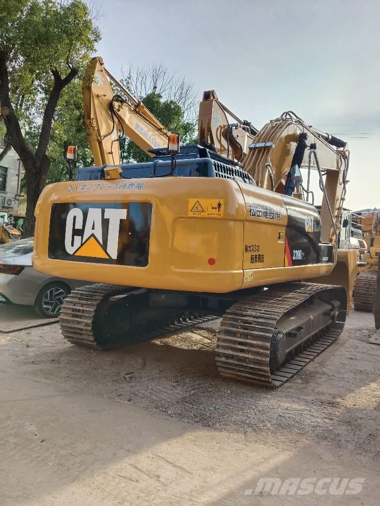 CAT 330 D حفارات زحافة