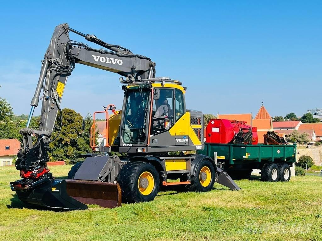 Volvo EWR 150 E حفارات بعجل