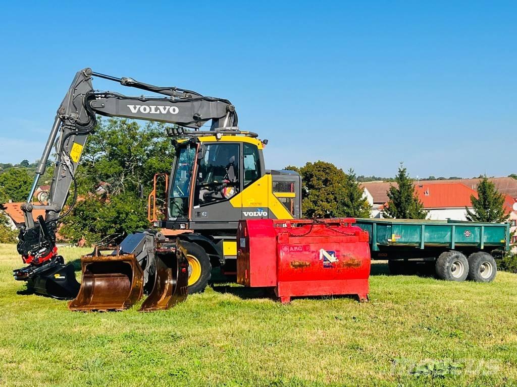Volvo EWR 150 E حفارات بعجل
