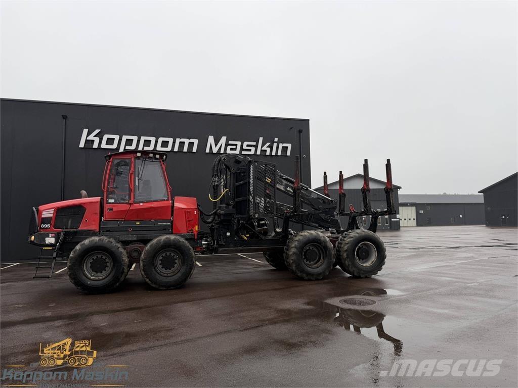 Komatsu 895 شاحنات