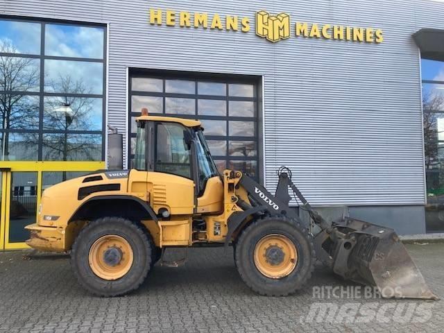 Volvo L 45 F لوادر بعجل