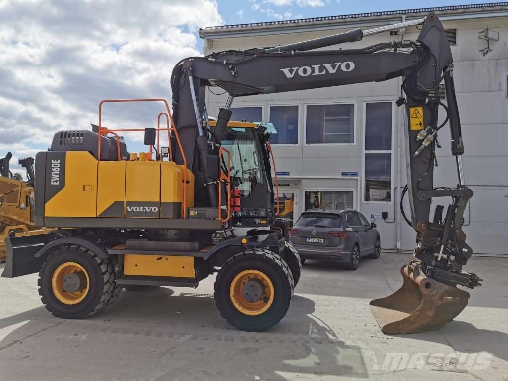 Volvo EW160E حفارات بعجل