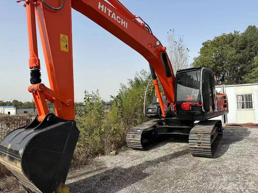 Hitachi ZX 200 حفارات زحافة