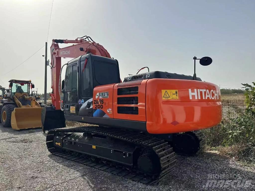 Hitachi ZX 200 حفارات زحافة