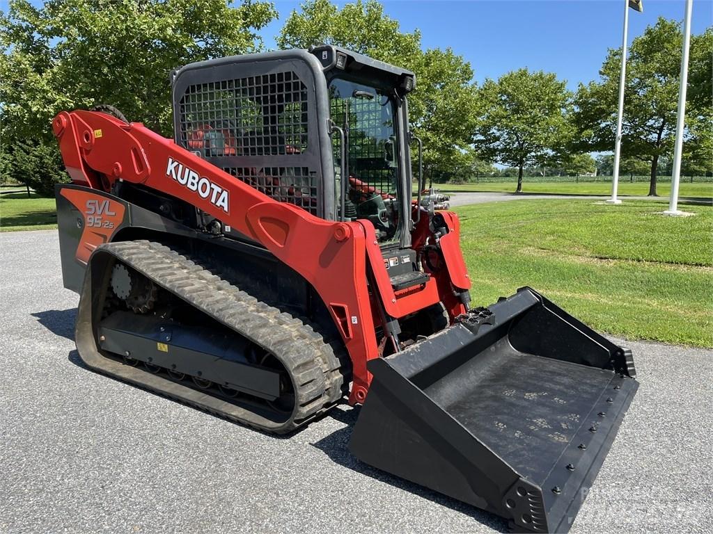Kubota SVL 95-2 S لوادر انزلاقية التوجيه