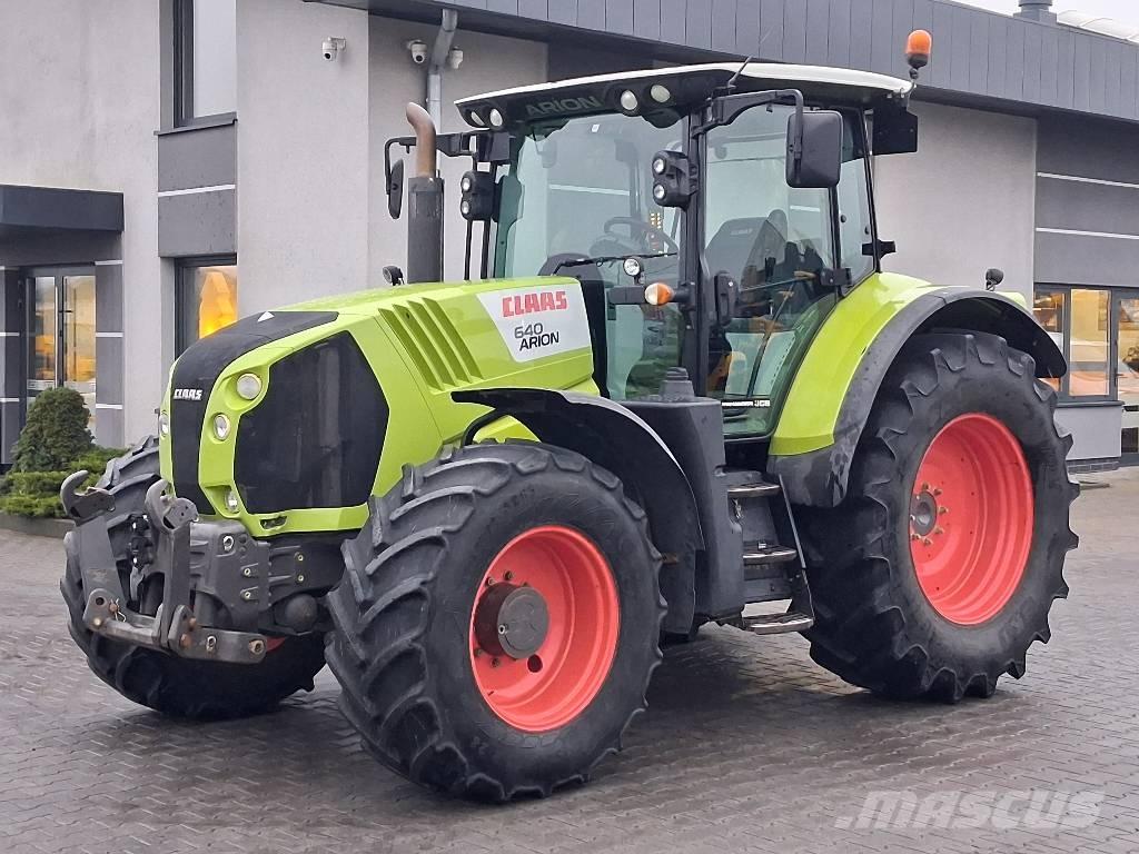 CLAAS Arion 640 الجرارات