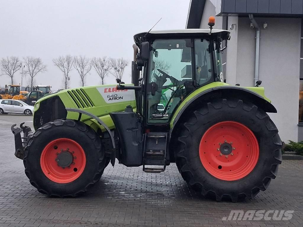 CLAAS Arion 640 الجرارات