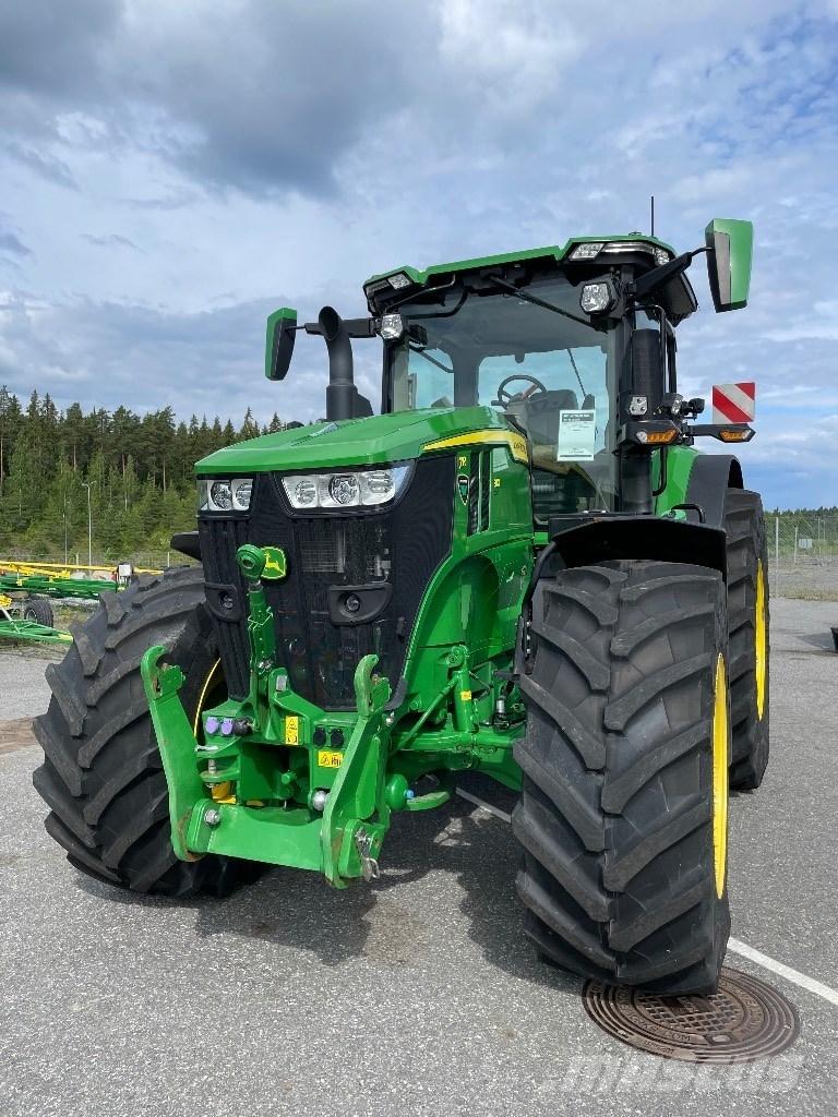 John Deere 7R 310 الجرارات