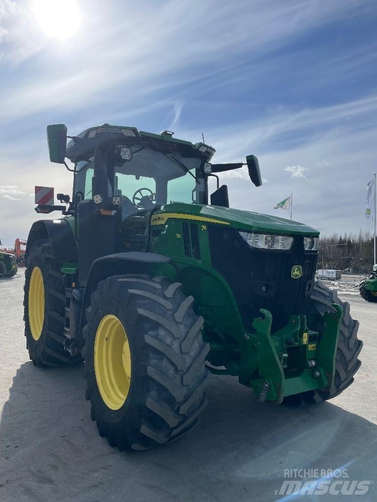 John Deere 7R 310 الجرارات