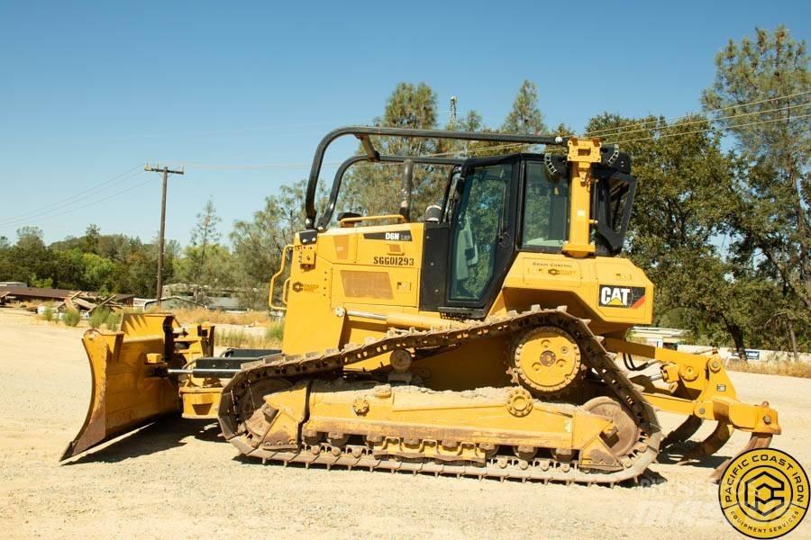CAT D 6 N LGP بلدوزرات مجنزرة