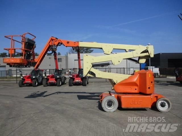 JLG E400AJP (817) رافعات ذراع ذاتية الحركة مدمجة