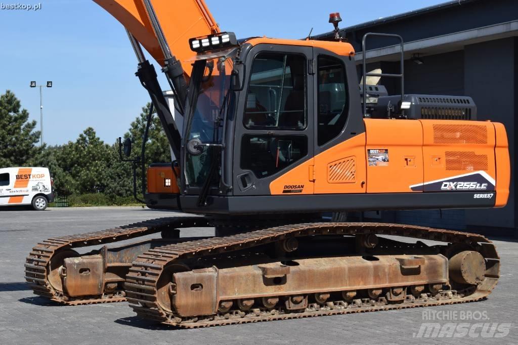 Doosan DX 255 LC-7 حفارات زحافة