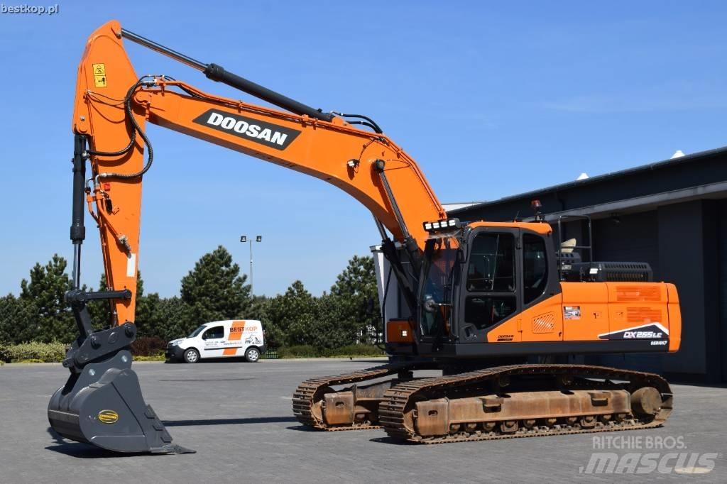 Doosan DX 255 LC-7 حفارات زحافة