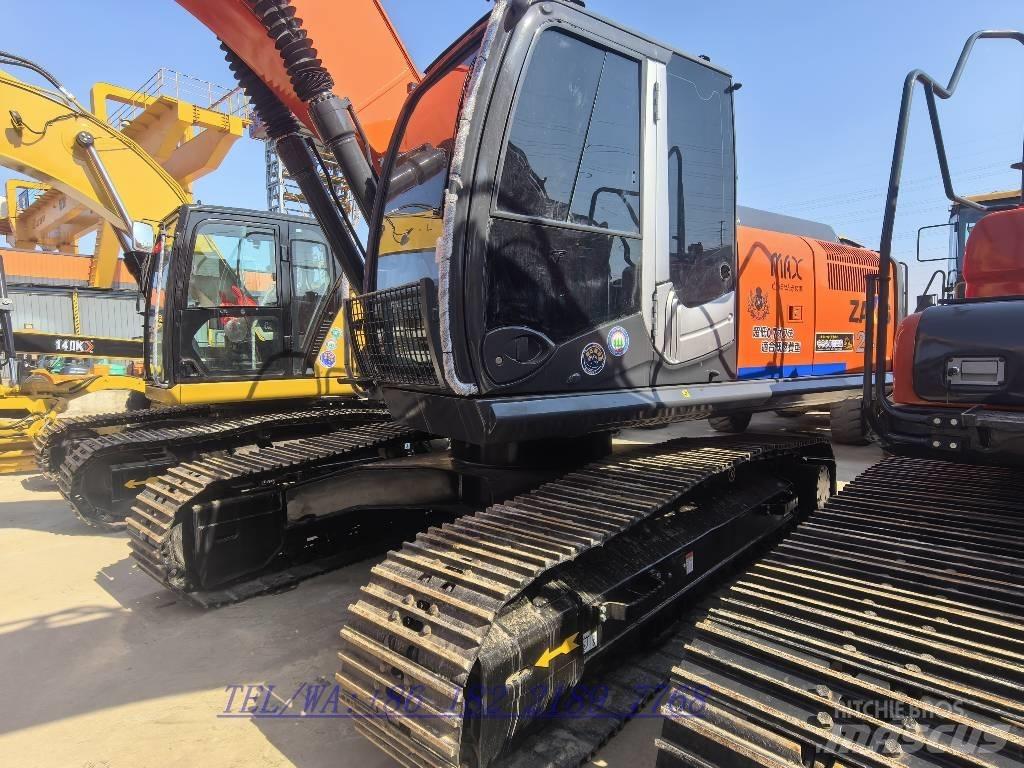 Hitachi ZX 240-3 حفارات زحافة