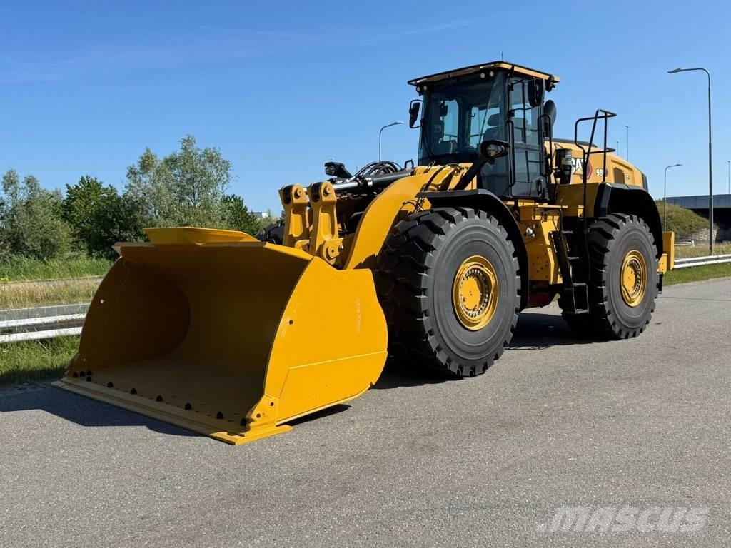 CAT 980 لوادر بعجل
