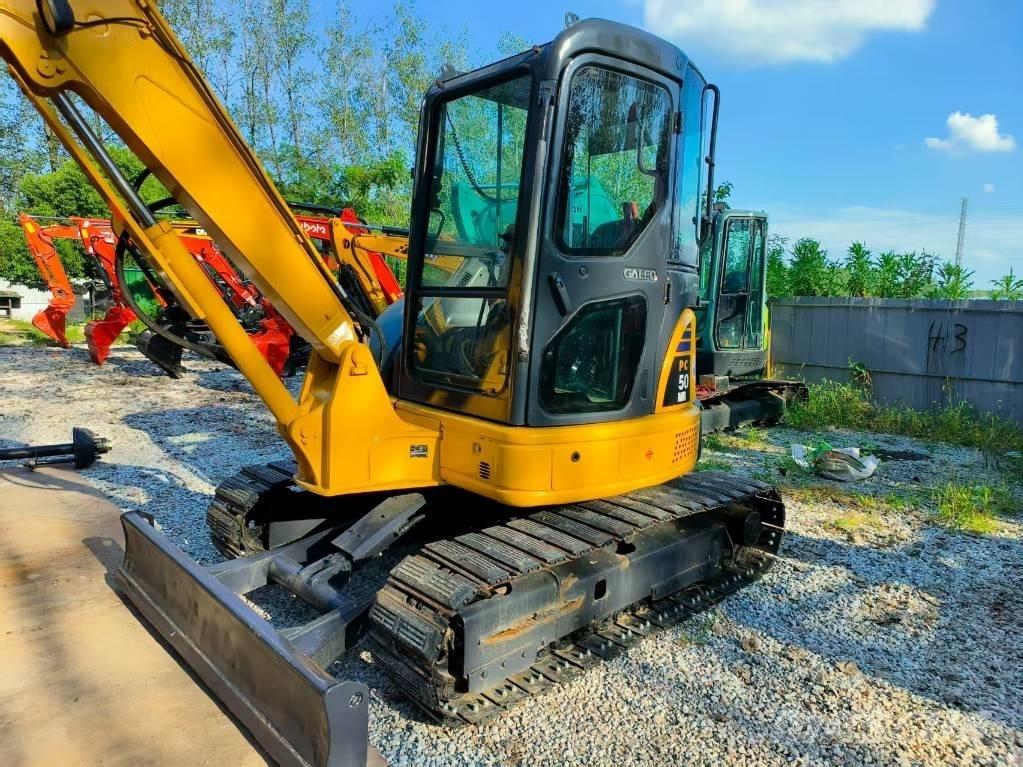 Komatsu PC 50 MR حفارات صغيرة أقل من 7 طن (حفارات صغيرة)