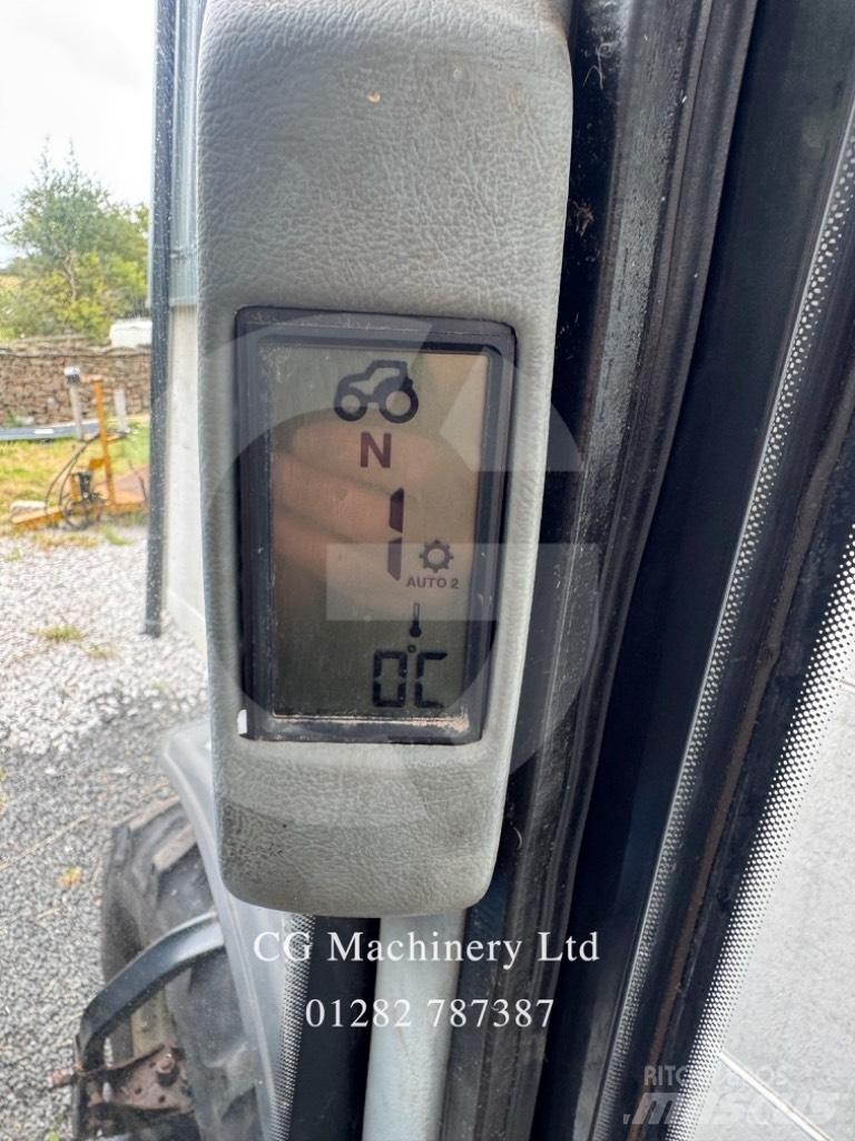 Valtra 6550 الجرارات