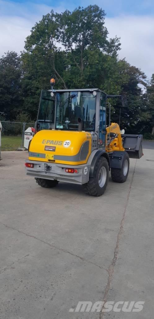 Paus SL 9075 لوادر بعجل