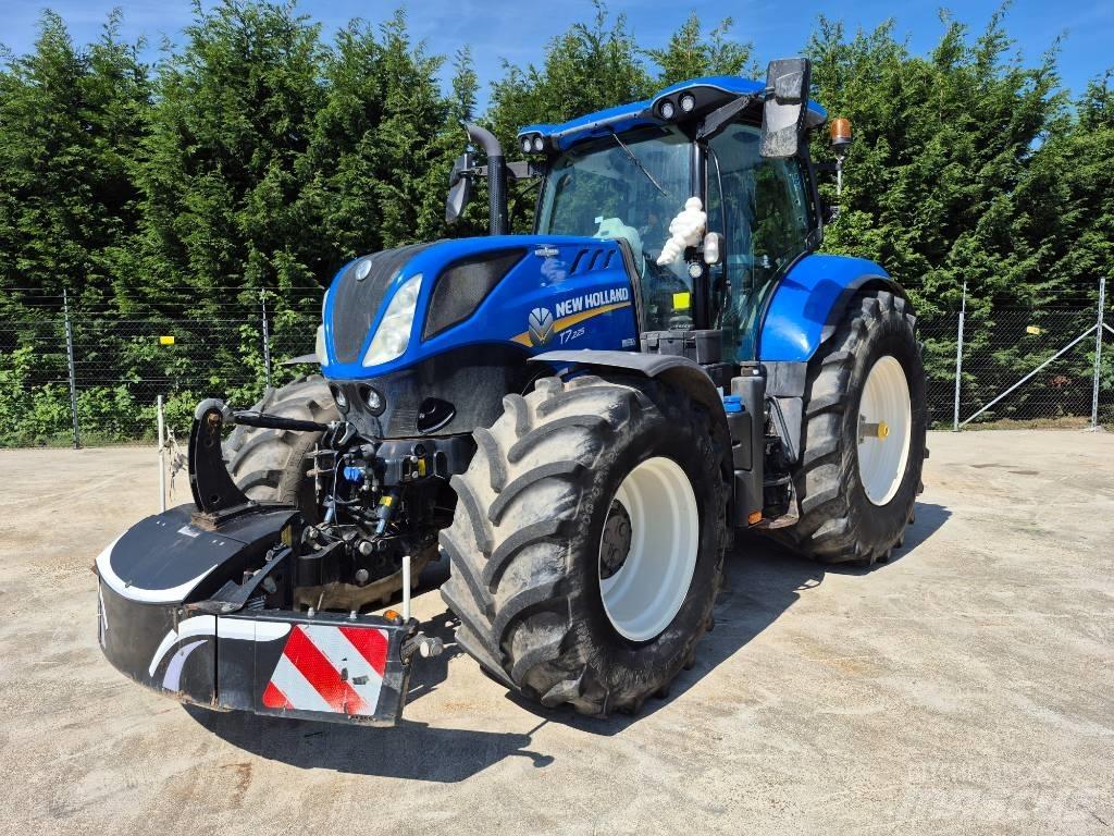 New Holland T7.225 الجرارات