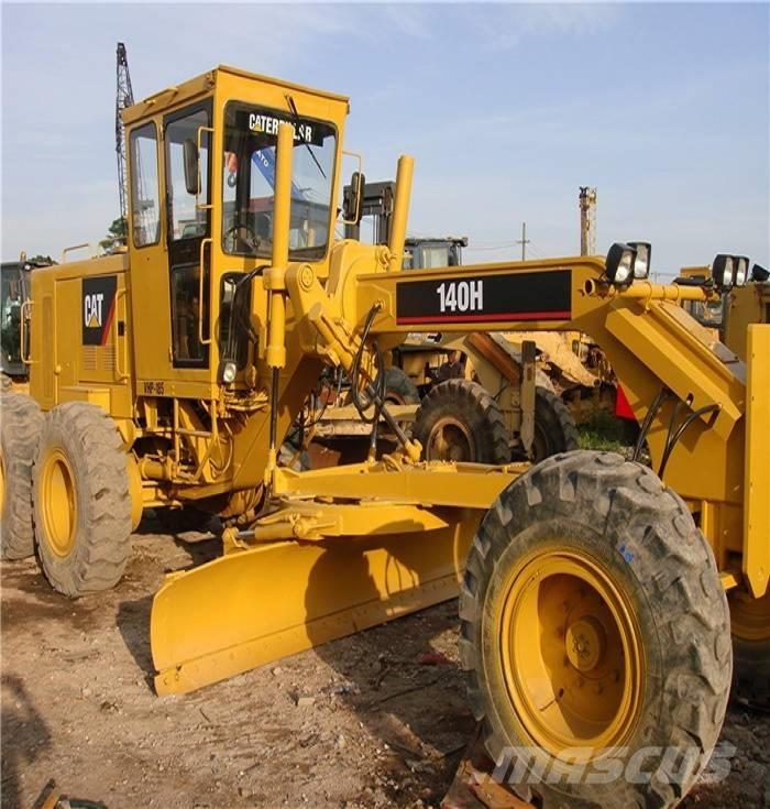 CAT 140 H معدات تمهيد الطرق