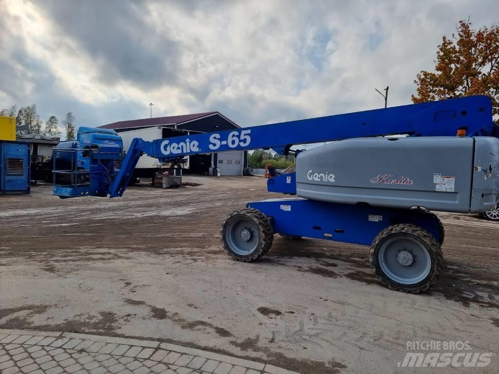 Genie S-65 4×4 رافعات سلة مفصلية