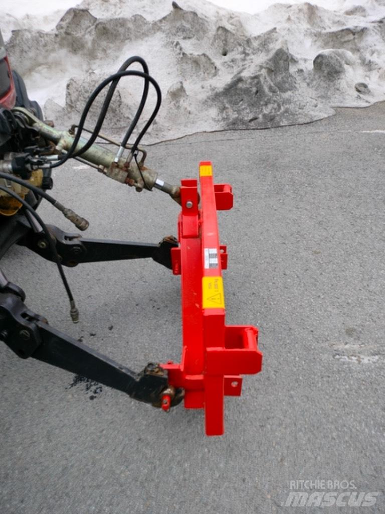 Valtra Adapteri الجرارات