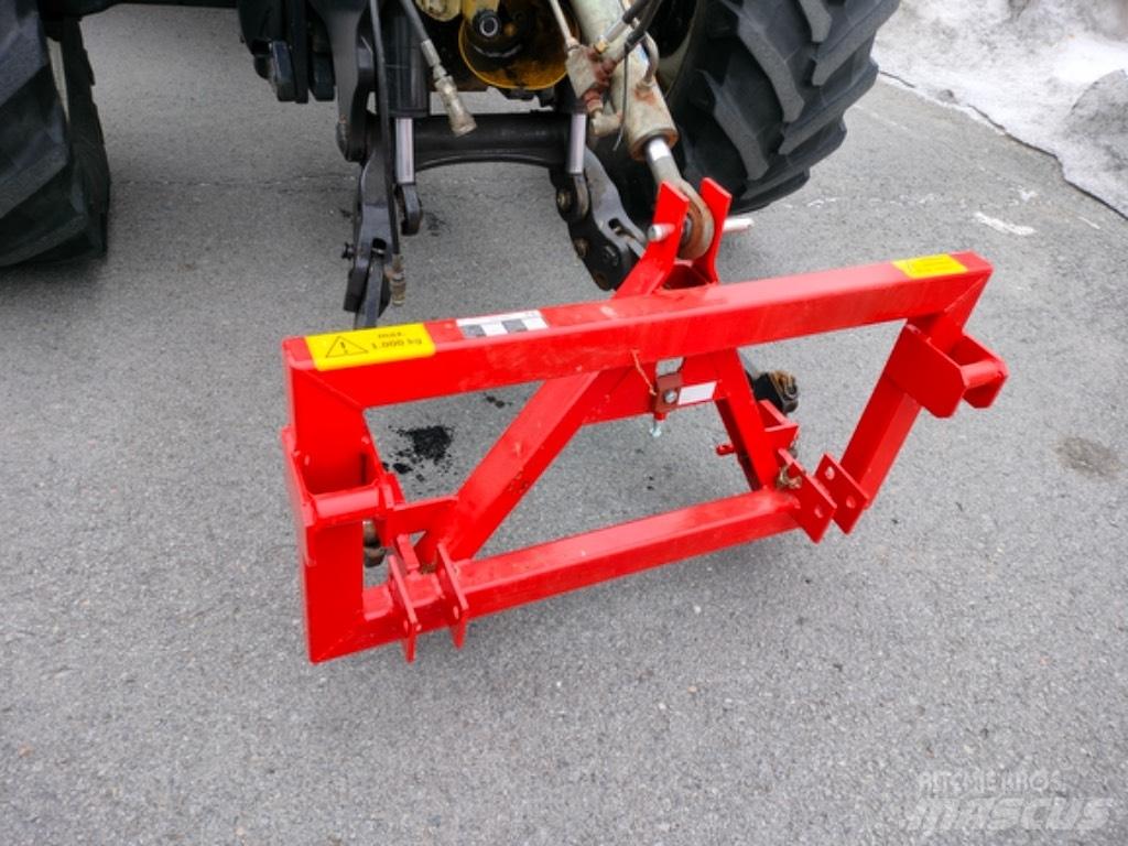 Valtra Adapteri الجرارات