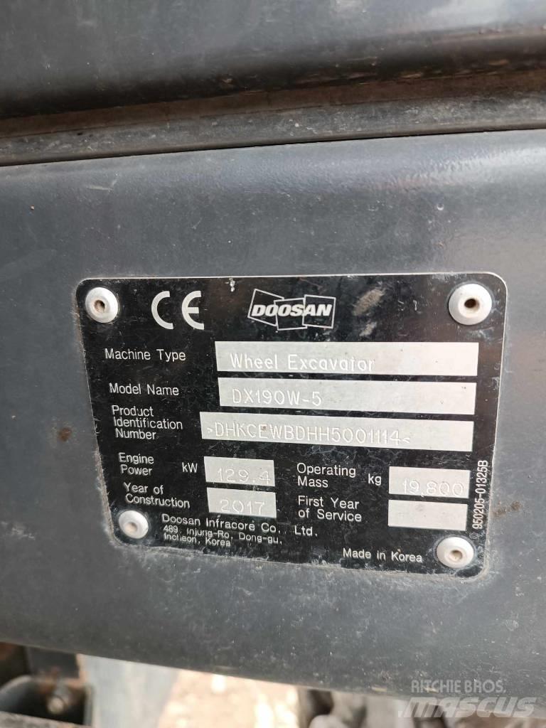 Doosan DX 190 W-5 حفارات بعجل