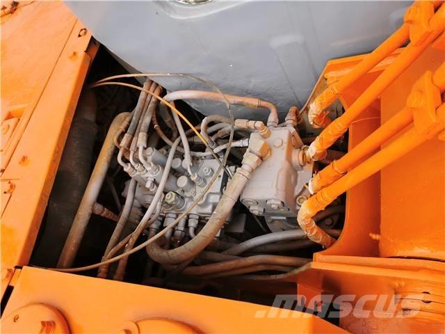 Hitachi ZX60 حفارات زحافة