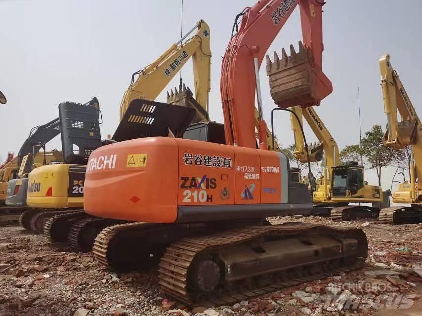 Hitachi ZX 210 حفارات زحافة