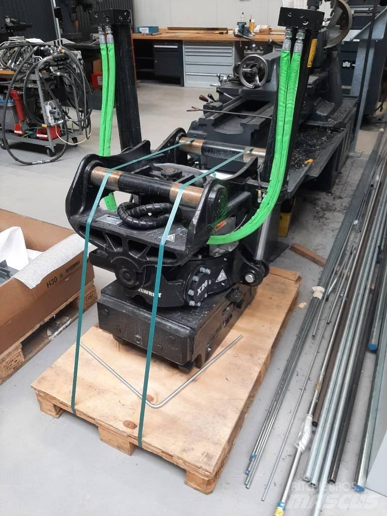 Steelwrist X26 S70 حفارات زحافة