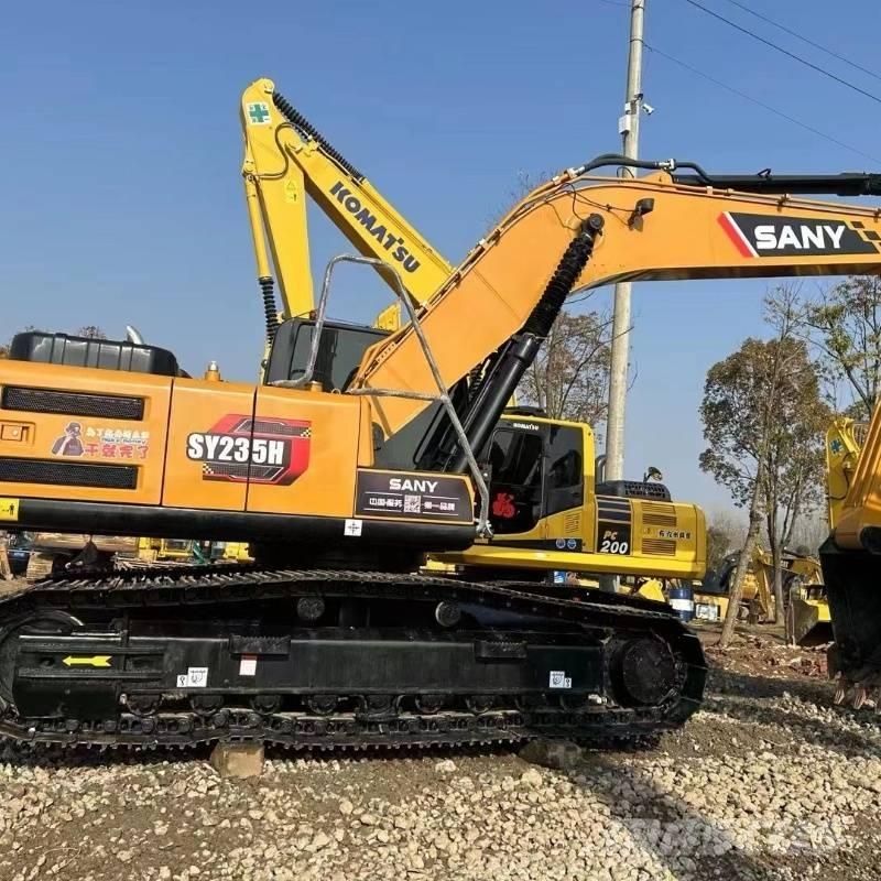 Sany SY215 حفارات زحافة
