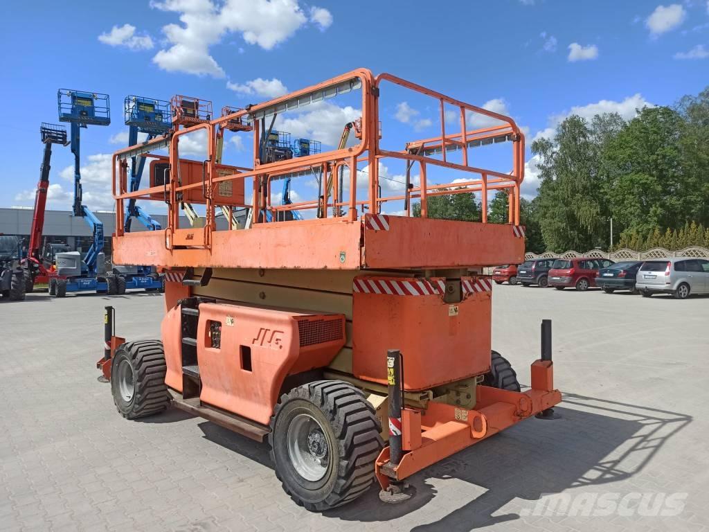 JLG 4394 RT رافعات مقصية الشكل