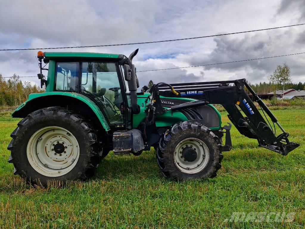Valtra T 182 Versu الجرارات