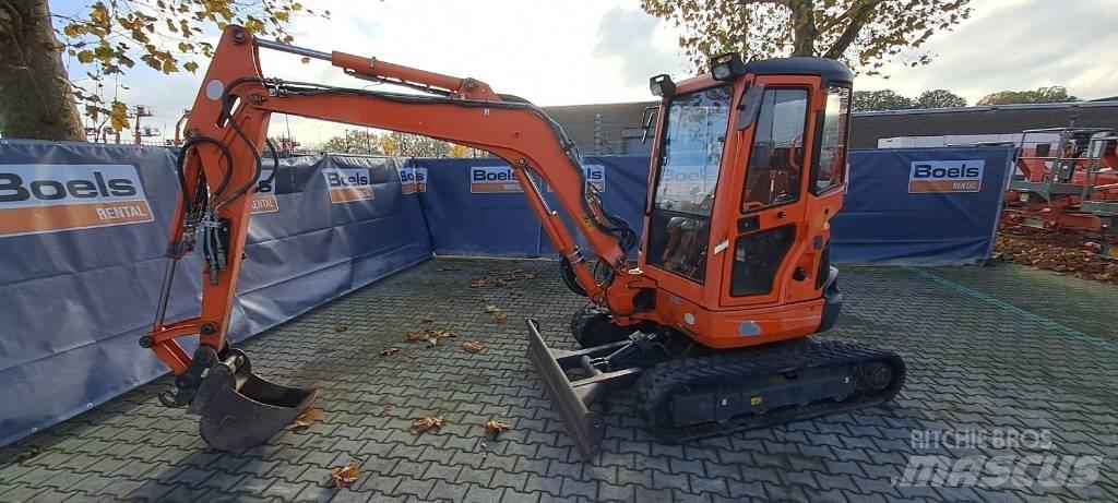 Kubota U35-3A3 حفارات صغيرة أقل من 7 طن (حفارات صغيرة)