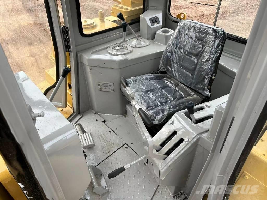 CAT D8R بلدوزرات مجنزرة