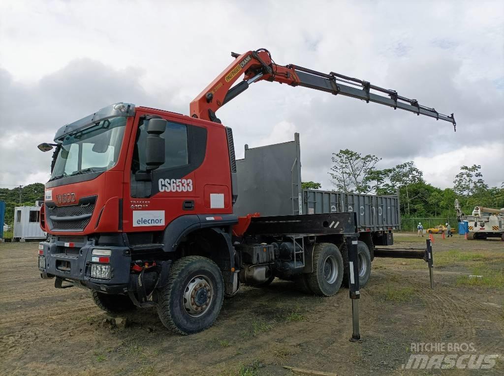Iveco Trakker 410 شاحنات الرافعات