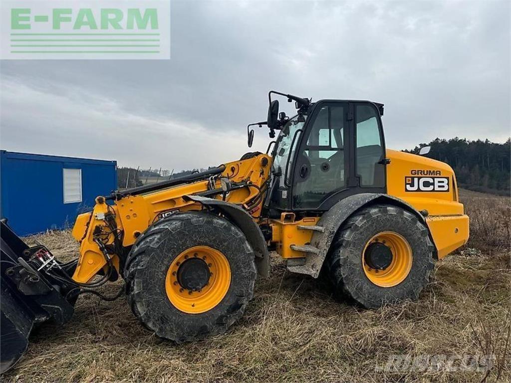 JCB tm 420 معدات مناولة لأغراض الزراعة