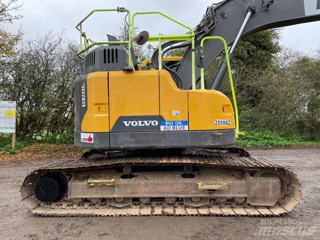 Volvo ECR 235 حفارات زحافة