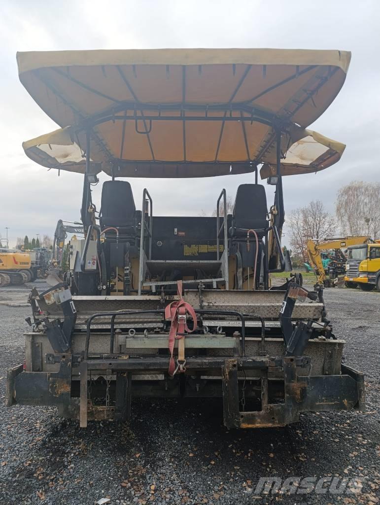 Dynapac DF 135 C معدات السفلتة