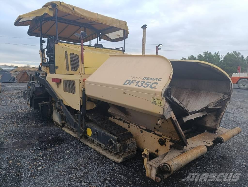 Dynapac DF 135 C معدات السفلتة